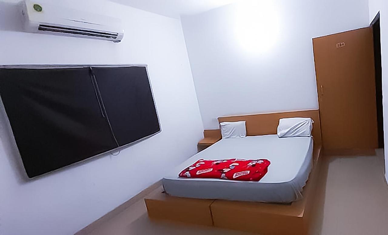 Dadri Roomshala 110 Hotel Mulaqaat - Shiv Nadar University מראה חיצוני תמונה