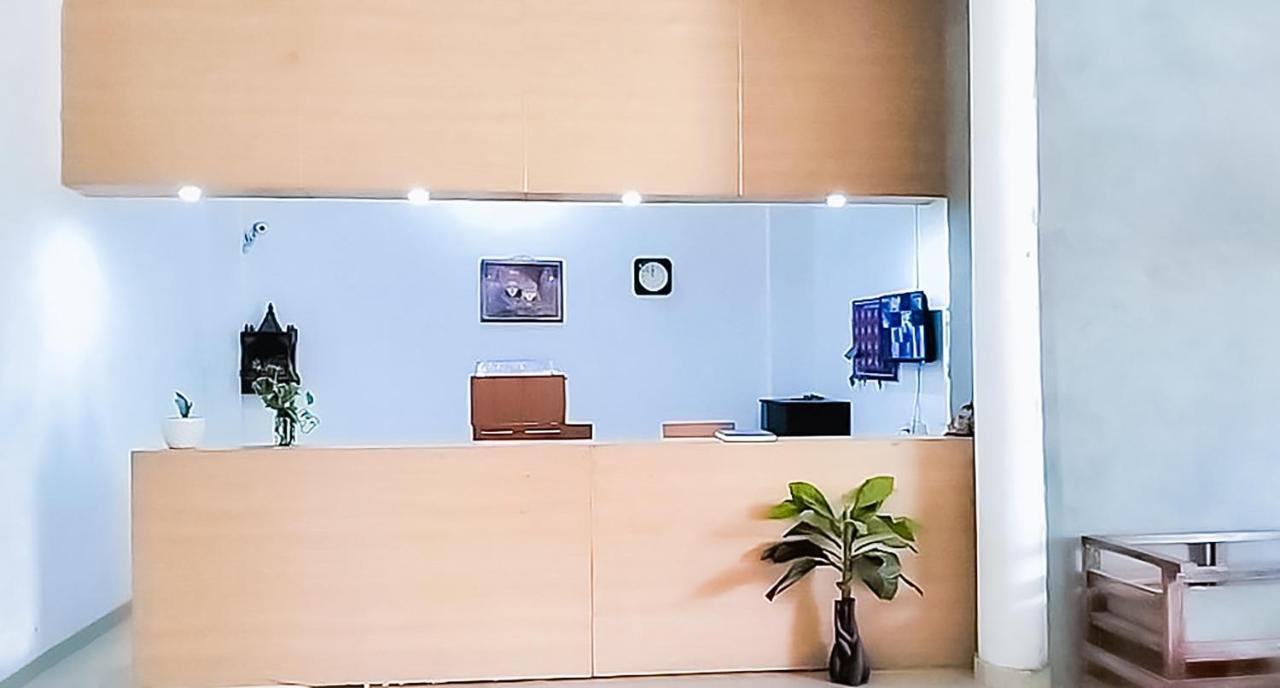 Dadri Roomshala 110 Hotel Mulaqaat - Shiv Nadar University מראה חיצוני תמונה