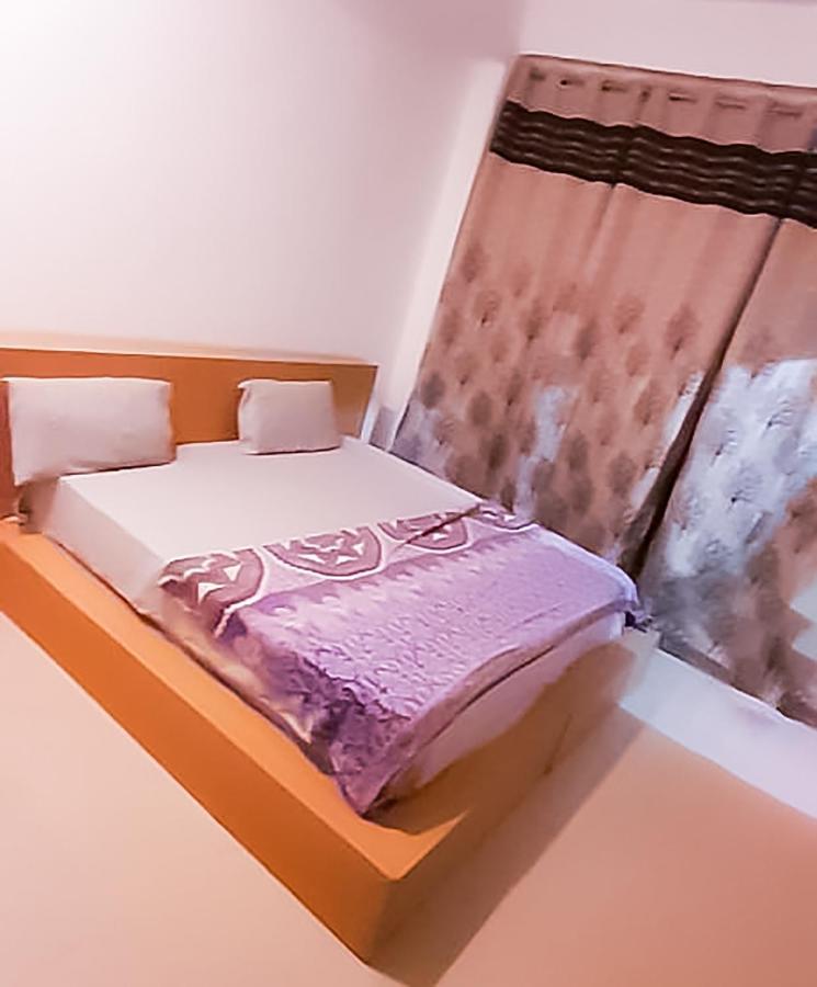 Dadri Roomshala 110 Hotel Mulaqaat - Shiv Nadar University מראה חיצוני תמונה